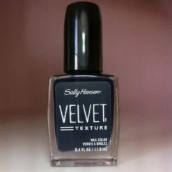 Sally Hansen - Velvet Texture Smalto Per Unghie 11.8 Ml - 680 Deluxe